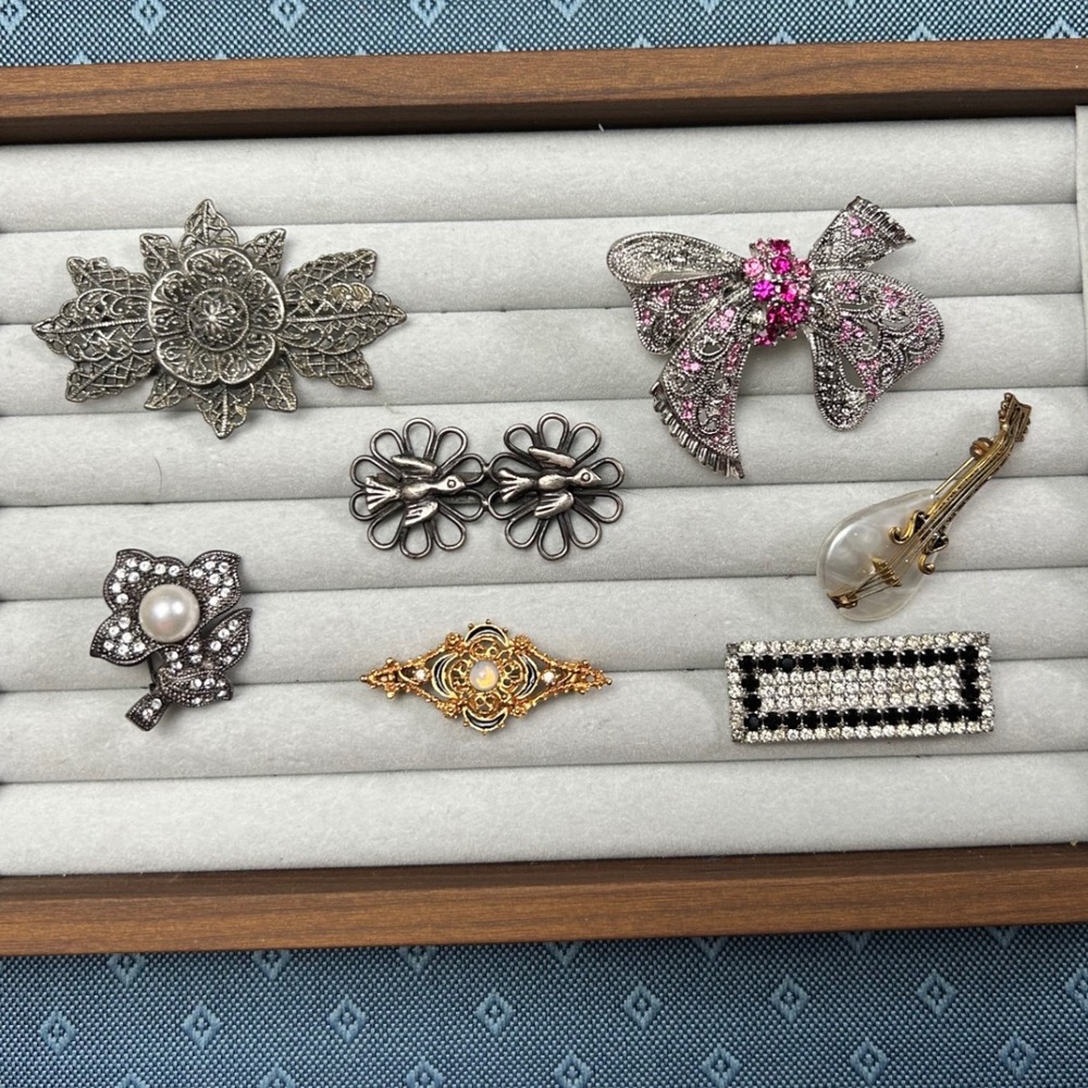 Brooch Lot 7pc Filigree Rhinestone Pearl Bow Lute Bird Pins Vintage Mixed Metal